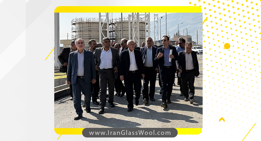 AzwCmsCore.Extend.Fields.StringField