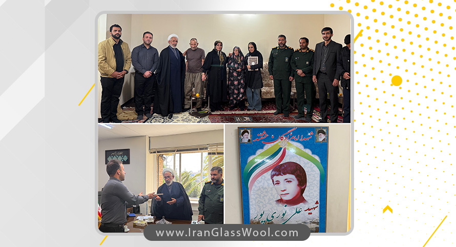 AzwCmsCore.Extend.Fields.StringField